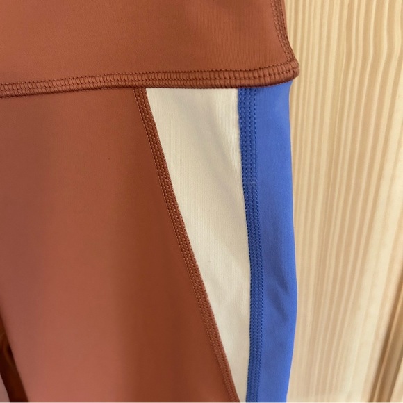 Aerie Offline Goals 7/8 Hi-Rise Peach Leggings. Size Medium. - Picture 4 of 10